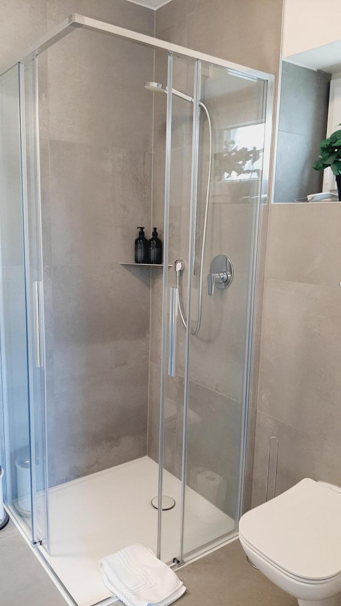 Bude 23 - Ferienwohnung Aalen Bagian luar foto